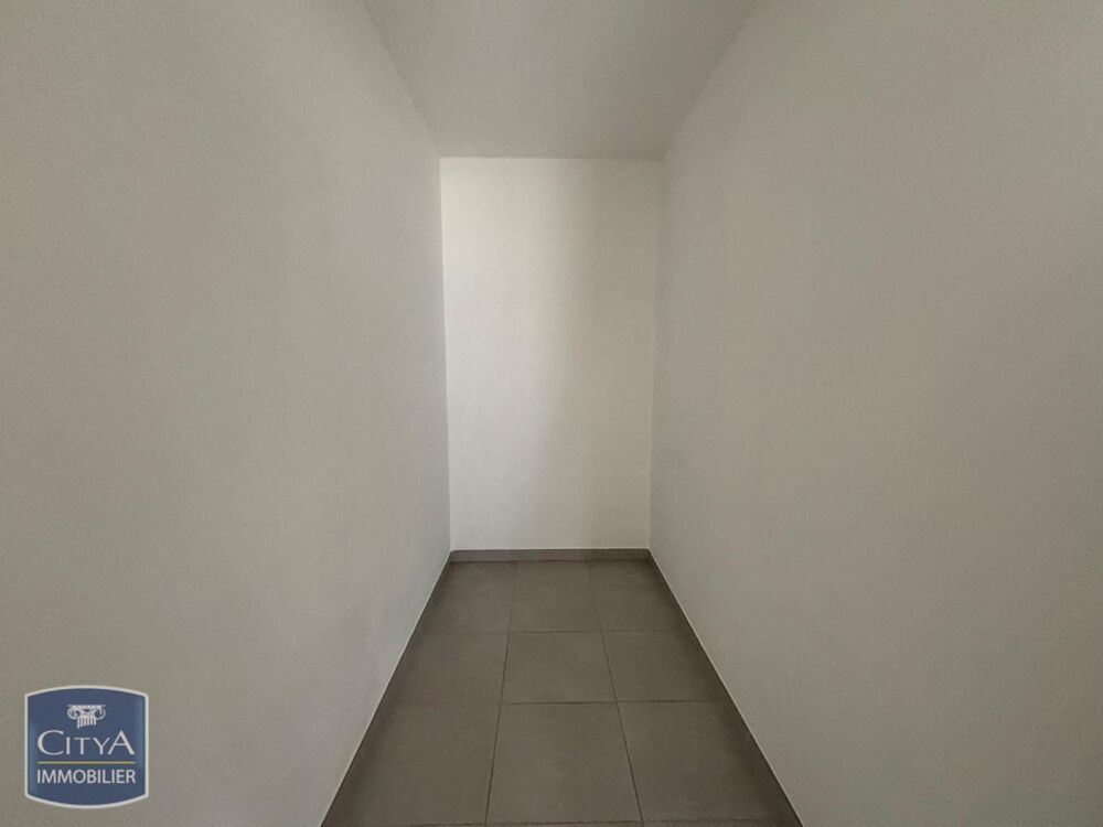 À LOUER : Appartement T2 situé au 18 rue Tenaison à Sain....