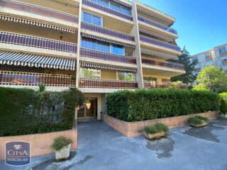  Appartement à louer 2 pièces 54 m²