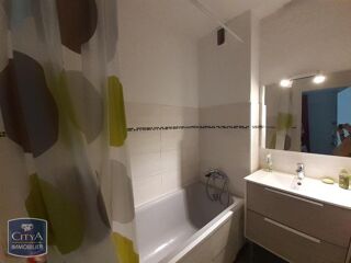  Appartement à louer 3 pièces 64 m²