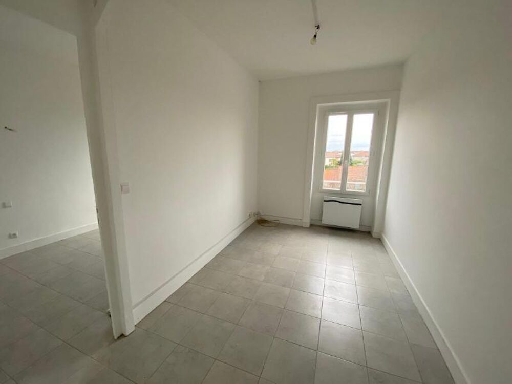 location Appartement - 2 pi�ce(s) - 35 m� D�cines-Charpieu (69150)