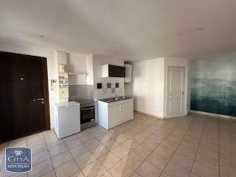 Nous vous proposons à la location un appartement de type....