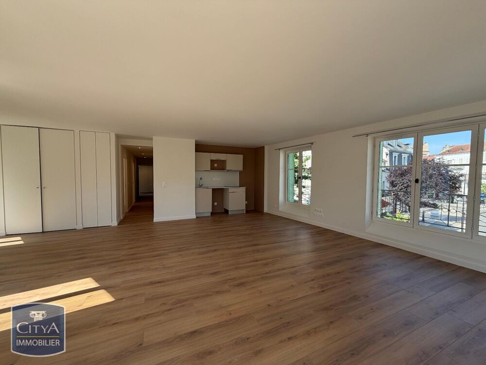 Exclusivité Vichy - Appartement T4 avec 3 chambres En ex....