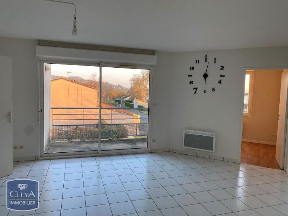 location Appartement - 2 pièce(s) - 54 m² Exireuil (79400)