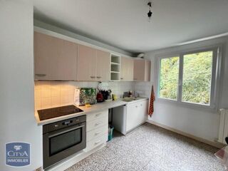  Appartement à louer 4 pièces 90 m²