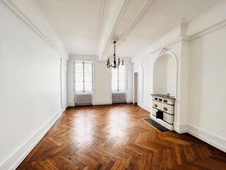  Appartement � louer 4 pi�ces 168 m�