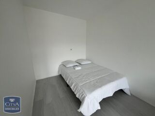  Appartement à louer 1 pièce 30 m²
