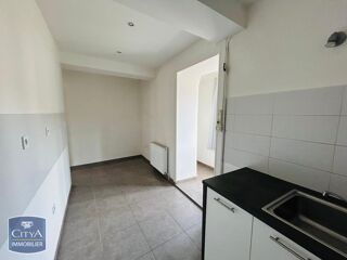  Appartement à louer 3 pièces 75 m²