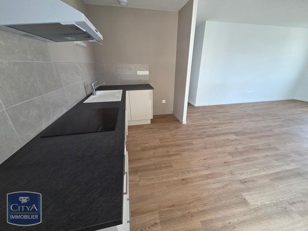 location Appartement - 3 pièce(s) - 73 m² Saint-Rémy-sur-Durolle (63550)