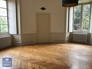  Appartement à louer 3 pièces 103 m²
