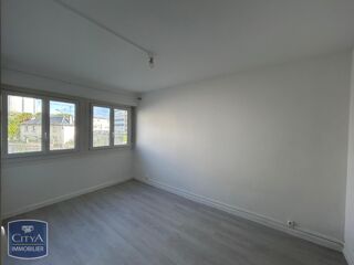 Appartement à louer 3 pièces 56 m²