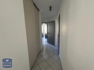  Appartement à louer 3 pièces 63 m²