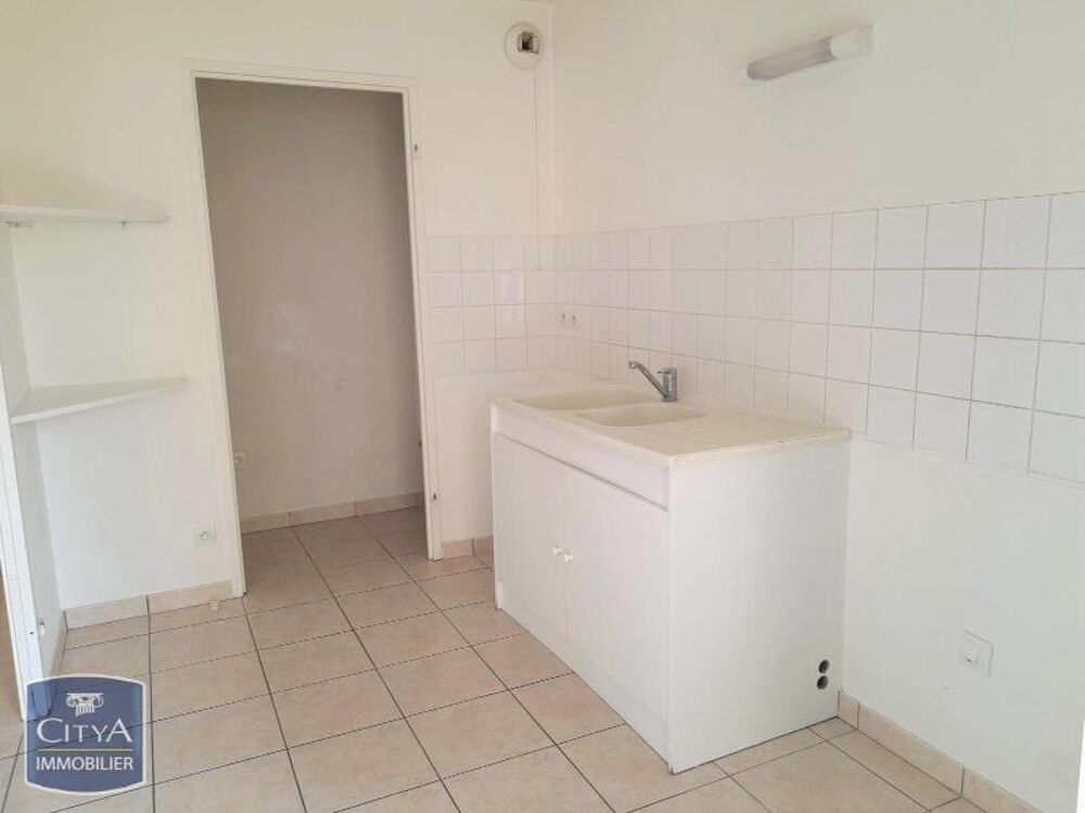 EXCLUSIVITÉ - REZ-DE-CHAUSSEE AVEC BALCON ET PARKING EN ....