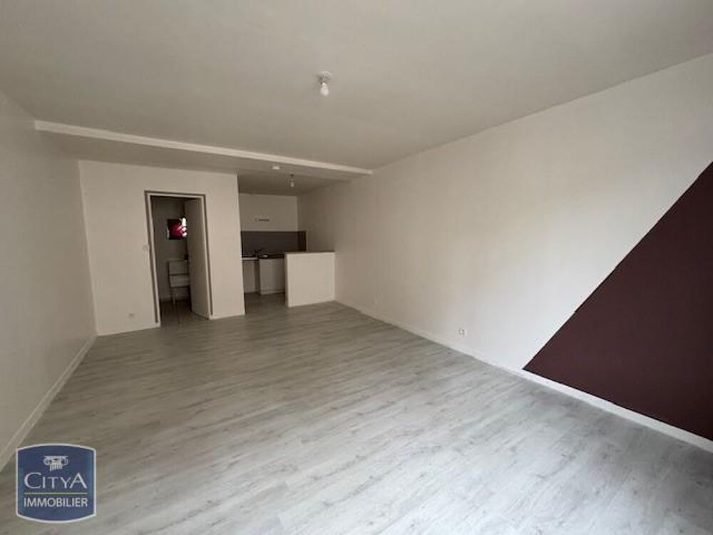 À LOUER : Appartement T1 situé à Machecoul, dans le dépa....