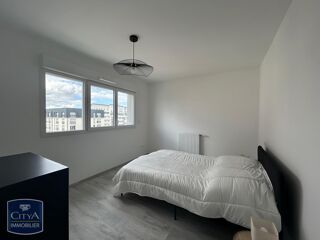  Appartement à louer 2 pièces 45 m²
