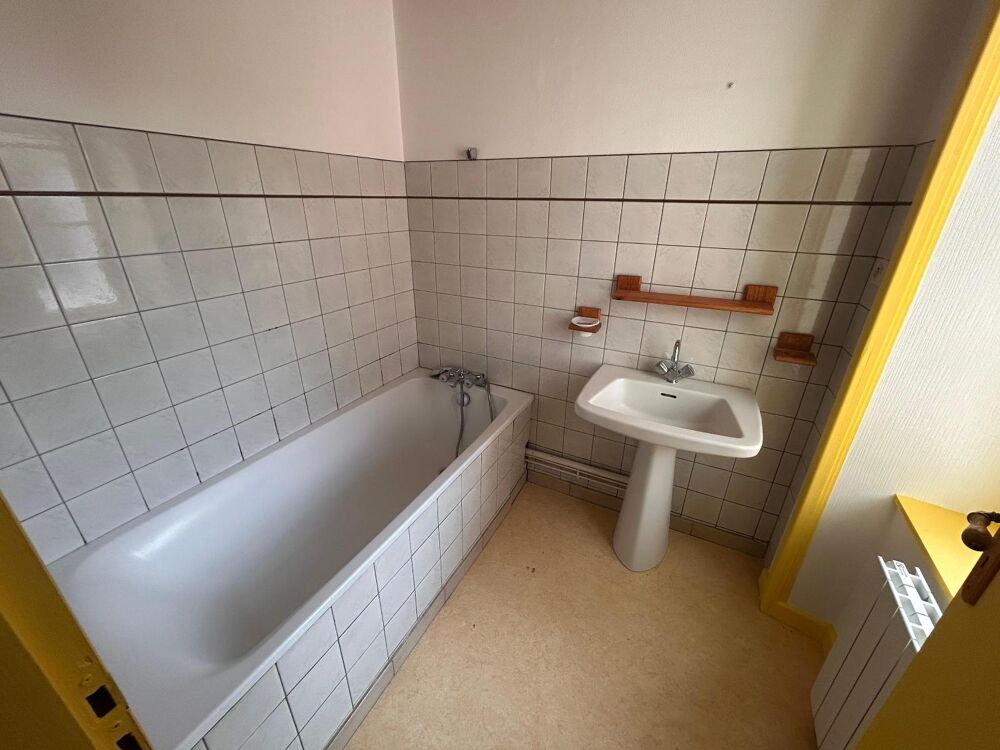 location Appartement - 1 pièce(s) - 36 m² Montbéliard (25200)