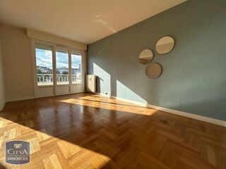  Appartement à louer 4 pièces 87 m²