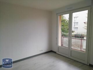  Appartement à louer 3 pièces 50 m²