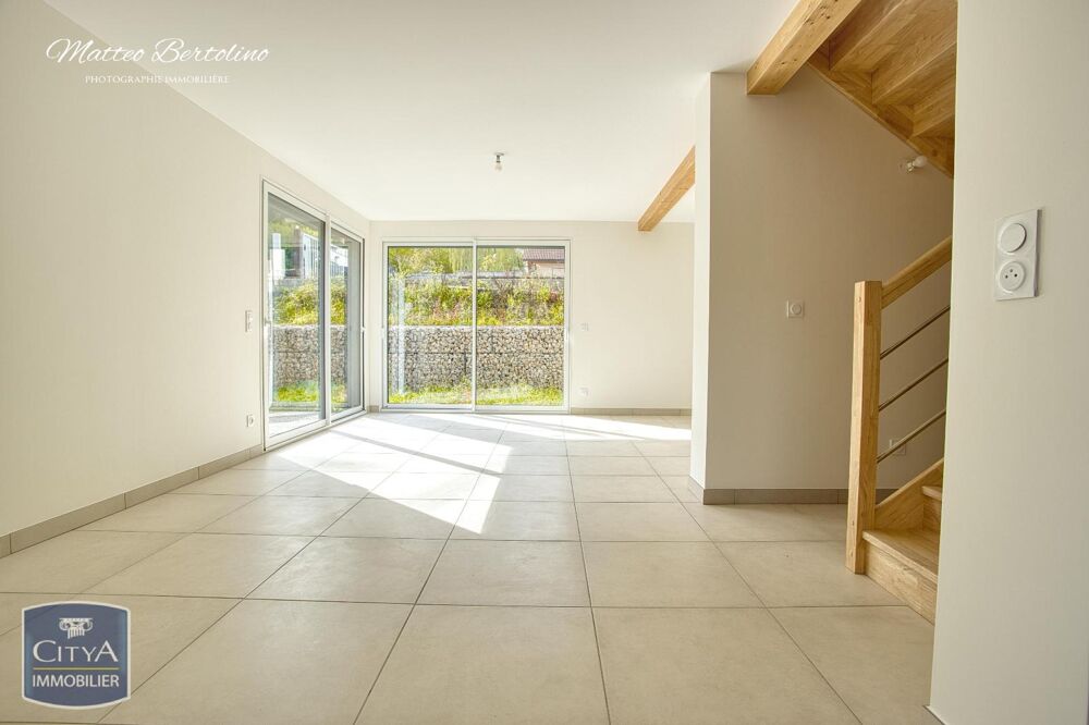 location Maison - 5 pièce(s) - 121 m² Viry (74580)