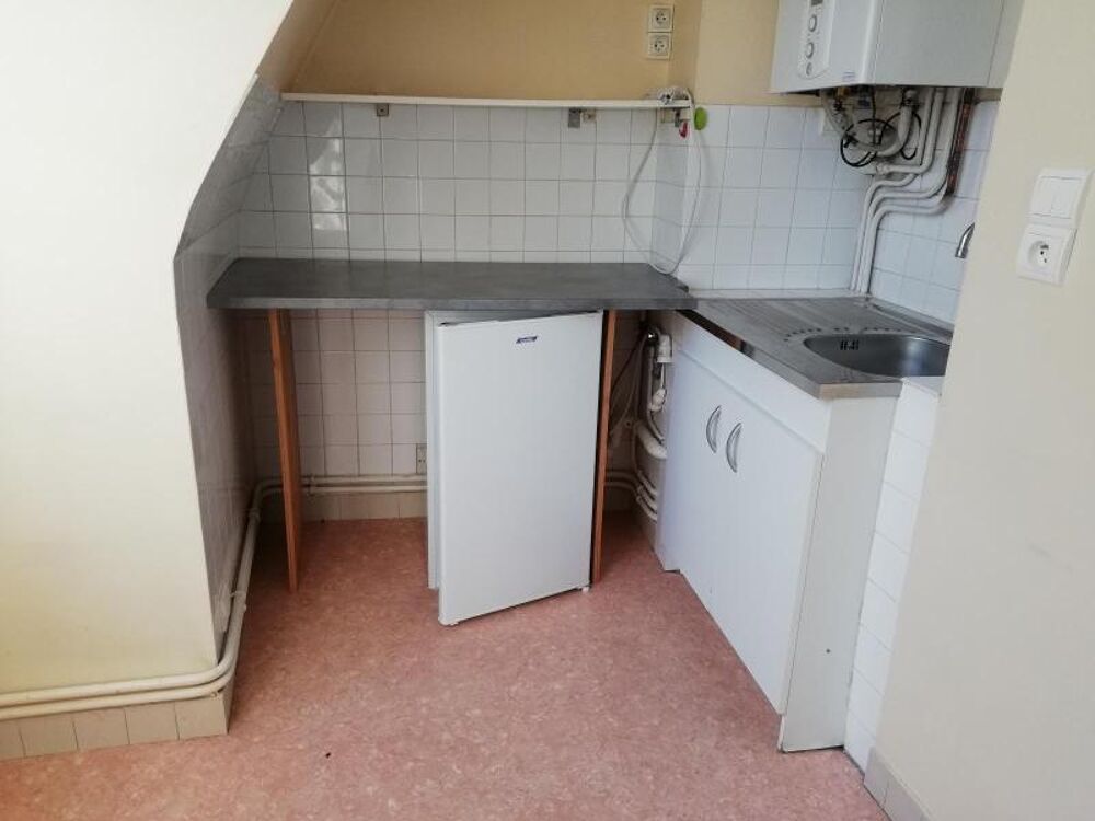Vieux Tours - À LOUER : Charmant appartement T1 situé au....