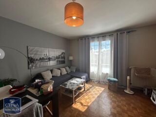  Appartement à louer 3 pièces 79 m²