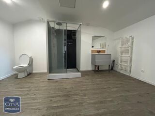  Appartement à louer 3 pièces 99 m²