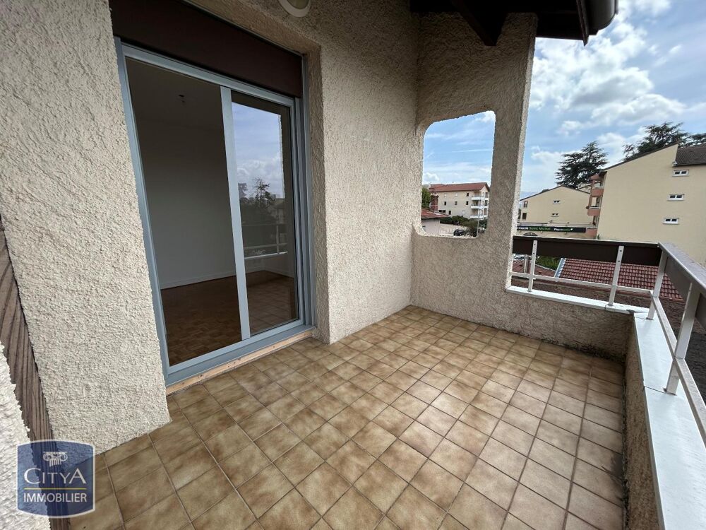 location Appartement - 2 pièce(s) - 70 m² Saint-Priest-en-Jarez (42270)