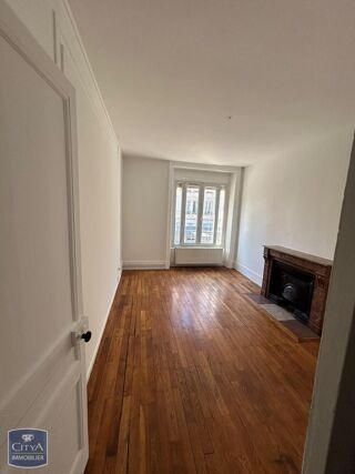  Appartement à louer 3 pièces 78 m²