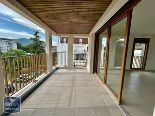  Appartement à louer 3 pièces 64 m²