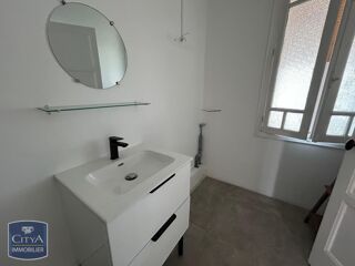  Appartement à louer 4 pièces 120 m²