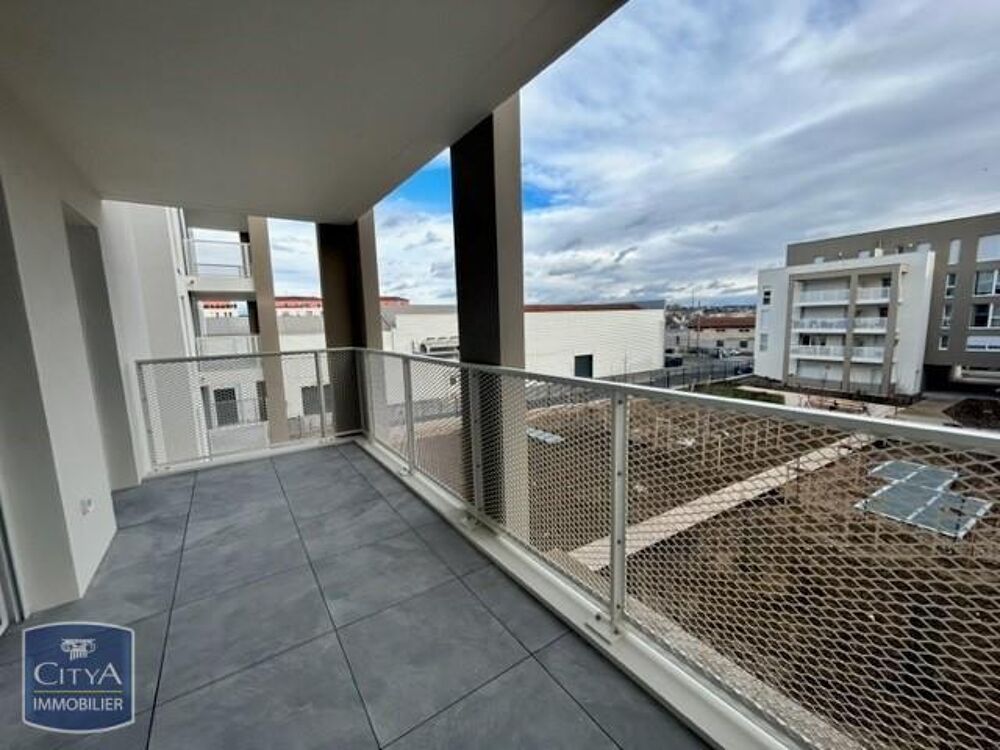 location Appartement - 3 pièce(s) - 67 m² Villefranche-sur-Saône (69400)