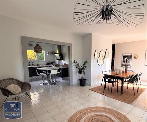  Maison  louer 5 pices 182 m