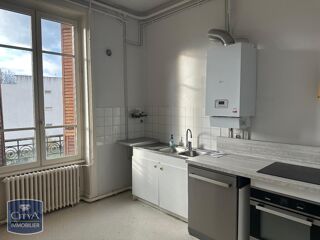 Appartement à louer 3 pièces 97 m²