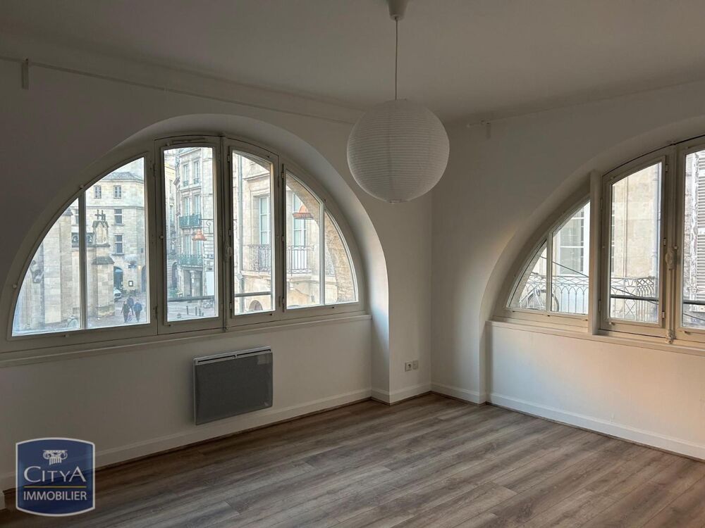 location Appartement - 2 pièce(s) - 61 m² Bordeaux (33000)
