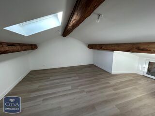  Appartement à louer 4 pièces 88 m²