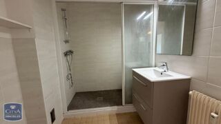  Appartement à louer 3 pièces 68 m²