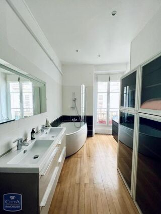  Appartement � louer 4 pi�ces 127 m�