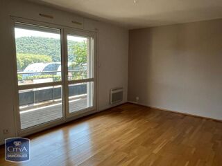  Appartement � louer 3 pi�ces 75 m�