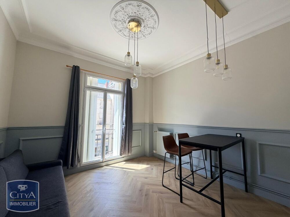 location Appartement - 2 pièce(s) - 38 m² Tours (37000)