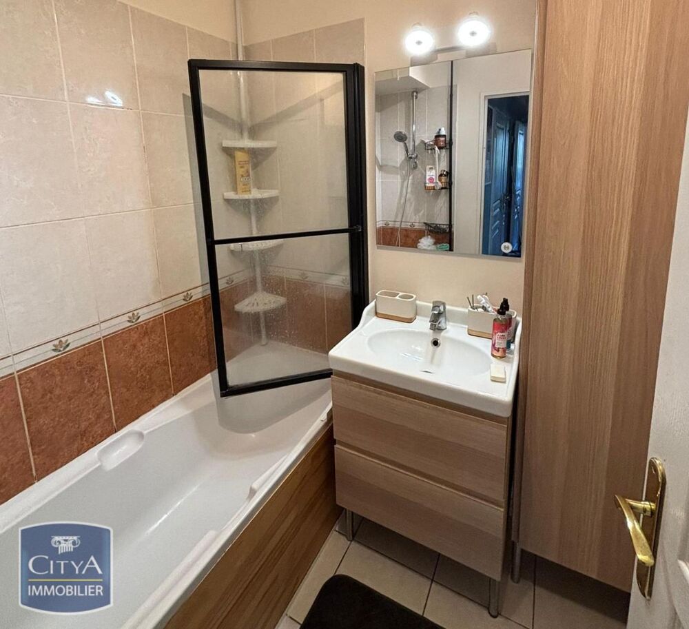 location Appartement - 3 pièce(s) - 61 m² Tours (37200)