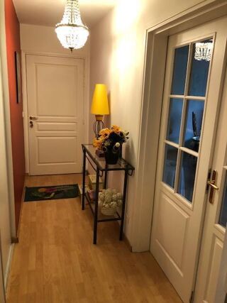  Appartement à louer 3 pièces 85 m²