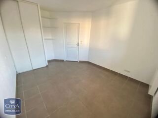  Appartement à louer 3 pièces 55 m²