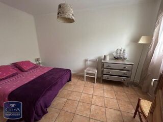  Appartement à louer 3 pièces 81 m²