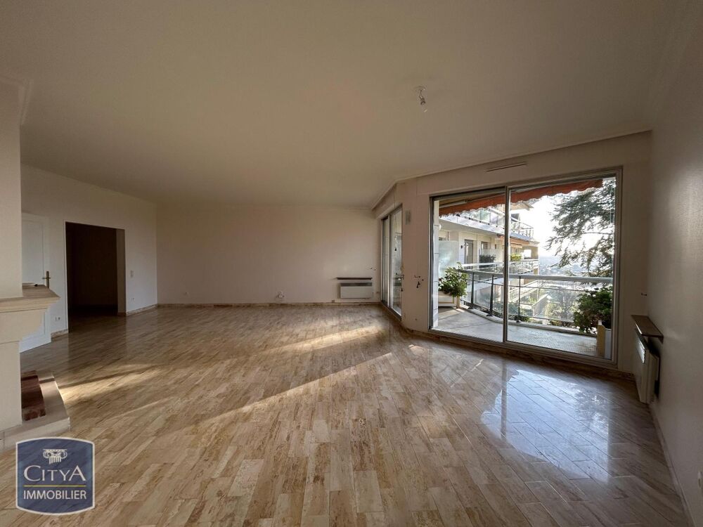 location Appartement - 5 pièce(s) - 128 m² Blois (41000)