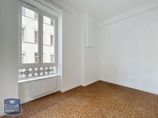  Appartement à louer 2 pièces 40 m²