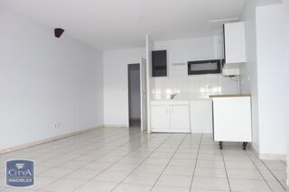  Appartement à louer 3 pièces 63 m²