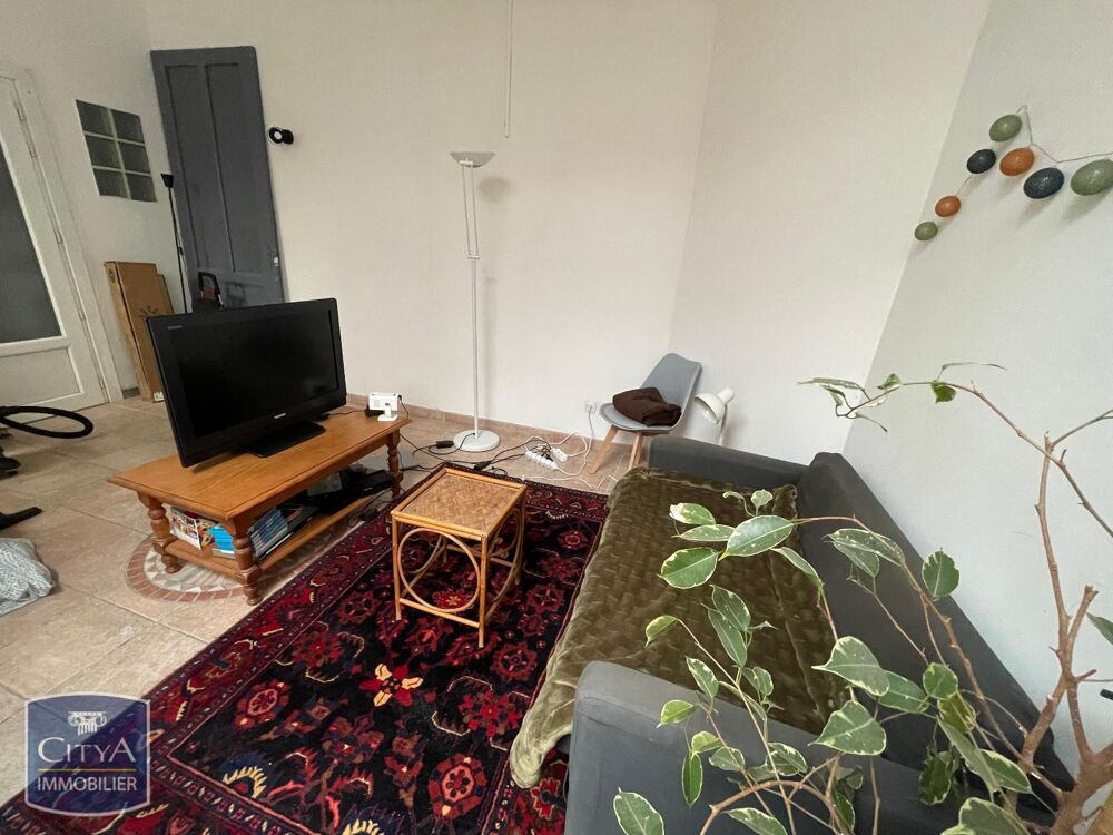 - A LOUER - CHAMBRE EN COLOCATION Découvrez cette charma....