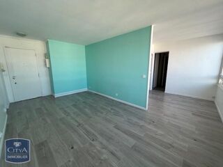 location Appartement - 2 pièce(s) - 50 m² Paris 19