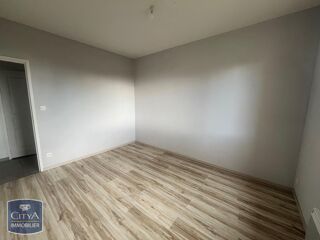  Appartement � louer 4 pi�ces 104 m�