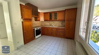  Appartement à louer 4 pièces 82 m²