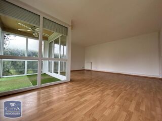  Appartement à louer 4 pièces 96 m²